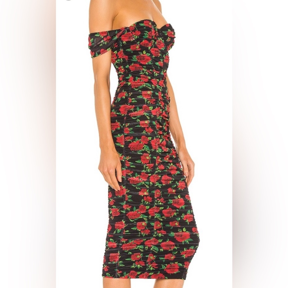 NWT NBD ROBIN RUCHED MIDI DRESS.
SIZE S - Picture 3 of 10